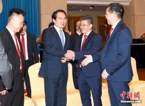 3月13日，中國國務(wù)院僑務(wù)辦公室副主任譚天星在北京會見荷蘭文成同鄉(xiāng)會訪問團一行。<a target='_blank' >中新社</a>記者 張勤 攝