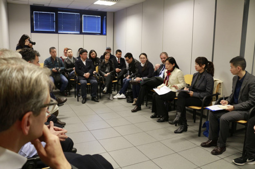 座談會(huì)現(xiàn)場(chǎng)。圖片取自中國駐巴塞羅那總領(lǐng)館