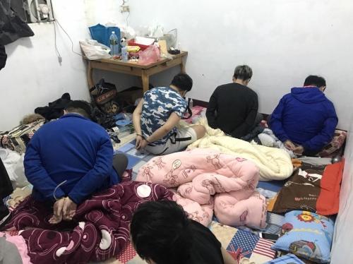 臺(tái)灣當(dāng)局“刑事局”執(zhí)行“斬手行動(dòng)”項(xiàng)目打擊詐騙犯罪，偵破一個(gè)專騙旅美華人的詐騙集團(tuán)。嫌犯假冒中國領(lǐng)事館以“監(jiān)管賬戶”為由行騙。圖片來源：臺(tái)灣《聯(lián)合報(bào)》