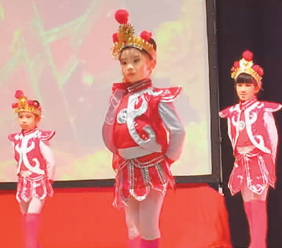 首屆少兒春晚現(xiàn)場