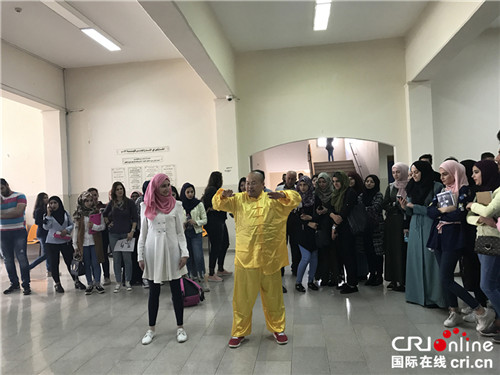 太極拳展示(攝影:孫伶俐) 太極拳展示(攝影:孫伶俐)