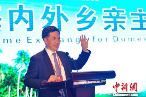 圖為陳明謙發(fā)言?！●樤骑w 攝