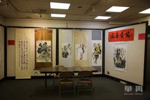 畫廊內(nèi)部展出的中國(guó)畫。