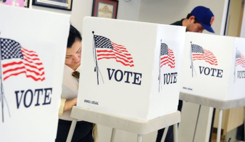 華人選民必須提高投票率，是獲得政治人物重視的基本條件。(美國(guó)《世界日?qǐng)?bào)》援引《洛杉磯時(shí)報(bào)》圖片)