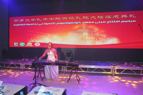 文藝演出(圖片來(lái)源：中國(guó)駐埃及大使館網(wǎng)站)