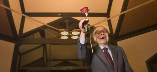 貝聿銘慶祝蘇州博物館開(kāi)館(來(lái)源：紐約時(shí)報(bào)，拍攝者Ariana Lindquist)