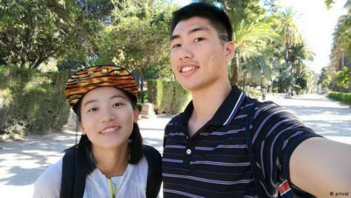 為了能說一口地道的西班牙語，肖北辰和女友邵逸妮專門前往馬德里學(xué)習(xí)。(德國之聲中文網(wǎng)援引privat)