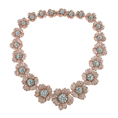 在“絲路瑰寶”中歐珠寶文化深圳展上展出的珠寶。