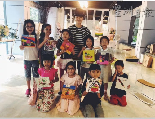 黃韻維定期在工作坊教繪畫班。(圖：星洲日報(bào))