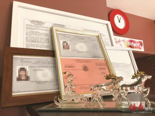 店家澄清僅有的兩位女員工均有美容執(zhí)照。(紐約《僑報(bào)》圖片)