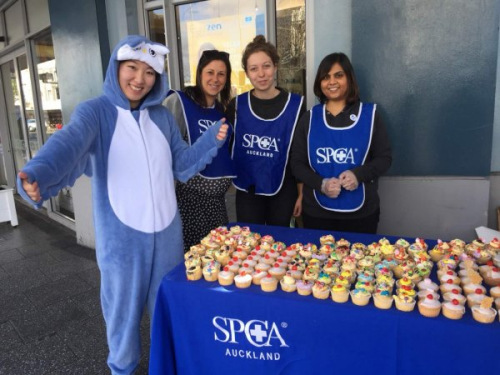 Sindy(左一)。(圖片由受訪者提供)