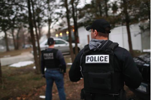  紐約州警方配合國土安全部探員在長島逮捕一名MS-13成員。(美國《世界日報》資料圖)