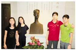 徐行的孫子、孫女。 ■記者 王超英 攝