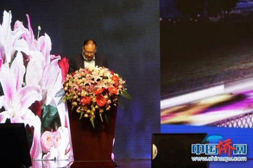 美國(guó)威特集團(tuán)董事長(zhǎng)李學(xué)海演講。　冉文娟 攝