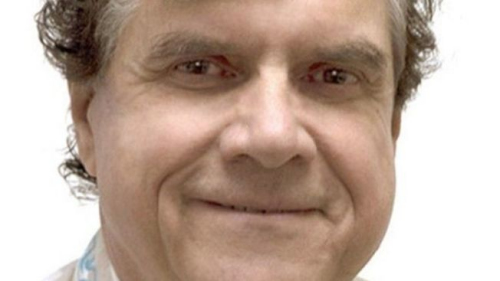 南加大狼醫(yī)丁鐸案爆發(fā)后，至今已有225名學(xué)生、校友提起訴訟，51女性上訴至法院。 