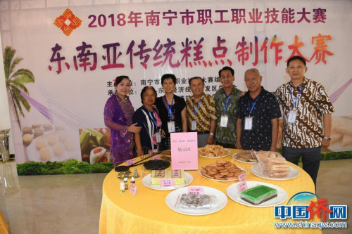 圖為大眾評委合影。林浩 攝