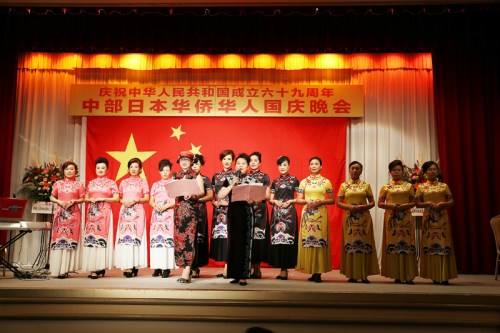  配詩(shī)朗誦《祖國(guó)啊！母親我愛(ài)你》