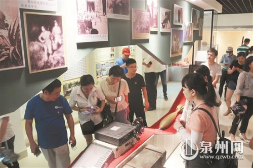 老照片舊物件傳遞圍頭家風家訓。