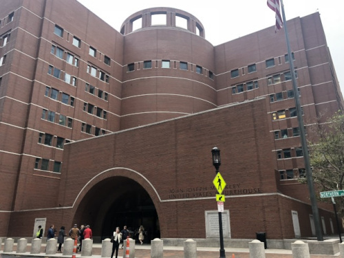 亞裔控告哈佛大學(xué)招生歧視案庭審最新資料公開(kāi)哈佛招生辦官員內(nèi)部郵件。(美國(guó)《世界日?qǐng)?bào)》記者劉晨懿之/攝影)