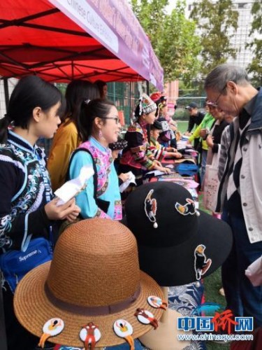 外國留學(xué)生文化節(jié)現(xiàn)場。　