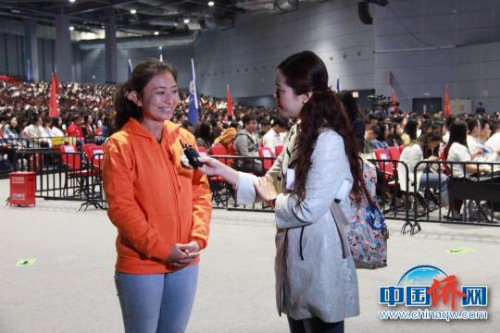 進博會外國志愿者浦瑞妍(左)在分享自己的感受?！」﹫D 攝