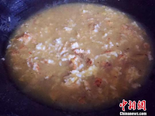 剛發(fā)好的?粥呈稀飯般模樣　李曉春　攝