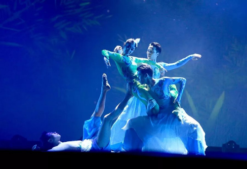 舞蹈《卯兔邀月》。