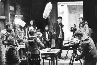 工作組在永定拍攝“記憶中的年味”。