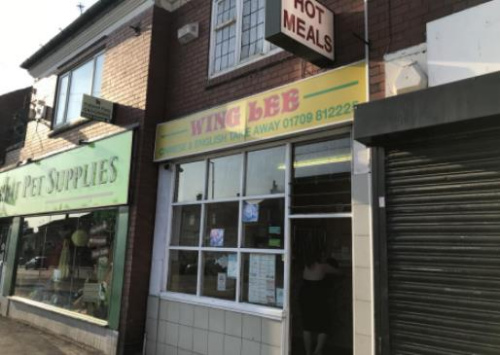 招牌左下角為警察幫助安裝的攝像頭。