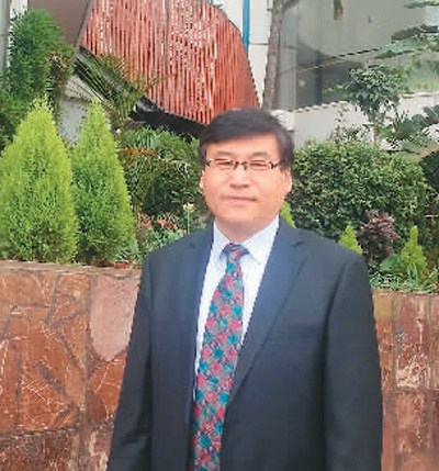 張永蓬在南非金山大學訪學。 　　受訪者供圖