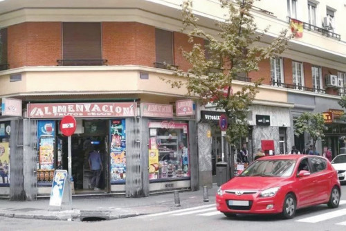 資料圖為馬德里一家華人食品店。(圖片來源：歐洲時報記者沐泓 攝)