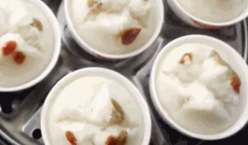 蒸熟的碗糕。(視頻截圖)