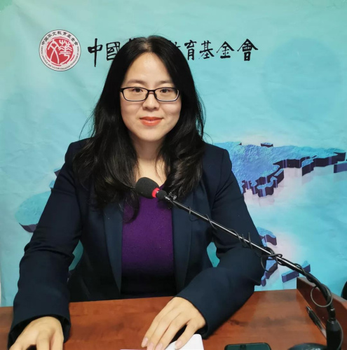 王敏媛老師遠(yuǎn)程授課（中國(guó)華文教育基金會(huì)）