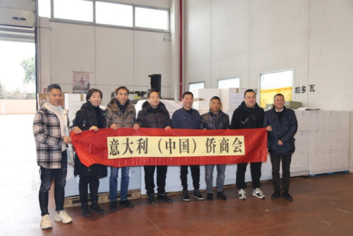 圖為僑商會(huì)的會(huì)員們。（《歐洲時(shí)報(bào)》記者 張銳 ／攝）