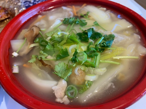 溫州三絲敲魚(yú)。(美國(guó)《世界日?qǐng)?bào)》/張宏 攝)