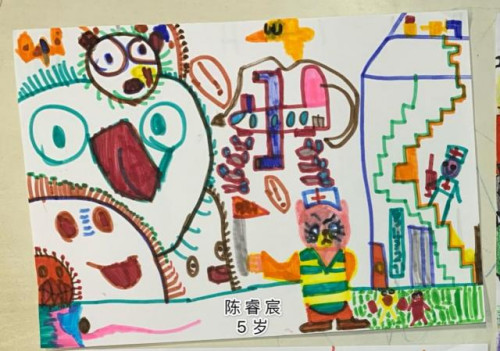 陳睿宸，5歲，意大利羅馬中華語言學(xué)校(浙江省僑聯(lián)網(wǎng)站圖片)