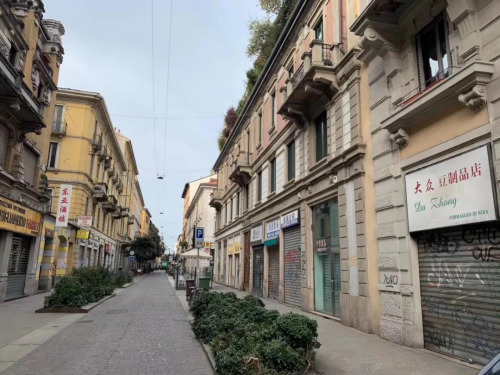 意大利華人街街頭空無一人。(作者供圖)