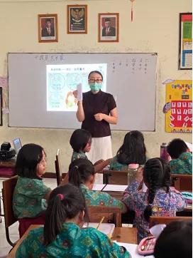 戴口罩上課。(作者供圖)