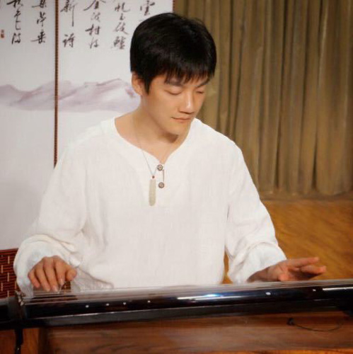 古琴老師。（受訪者供圖）