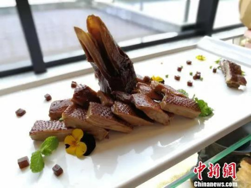 潮州老藥桔鴨。程景偉 攝