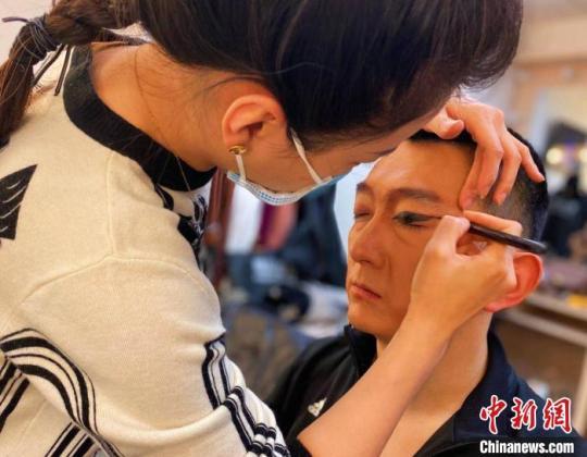 通訊:舞劇《駝道》:化身“一帶一路”使者講述絲路故事