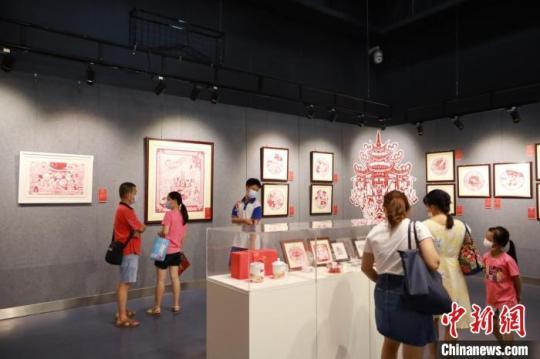 巧剪迎中秋嶺南剪紙藝術體驗受“老廣”追捧