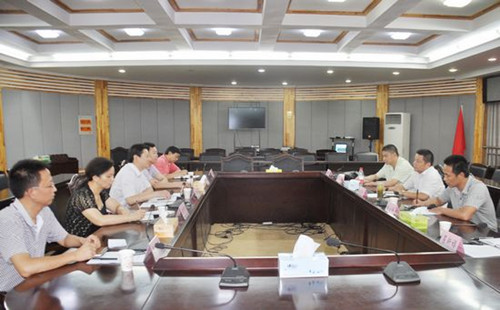 圖為省僑聯(lián)與黃山市黃山區(qū)開展綜治對接