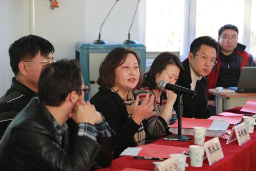 李曉梅對教師提出的問題一一解答