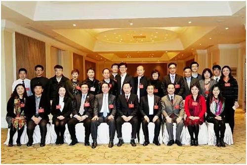 中國(guó)僑網(wǎng)無(wú)錫市政協(xié)主席周敏煒親切看望政協(xié)臺(tái)僑港澳組委員