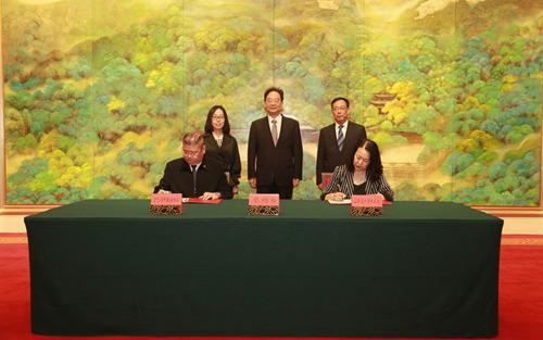 中國僑網(wǎng)雙方簽署馬來西亞沙巴州聯(lián)系單位委托協(xié)議