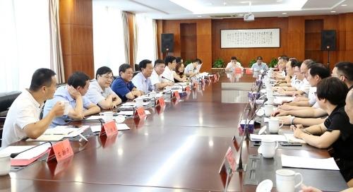 中國僑網(wǎng)座談現(xiàn)場