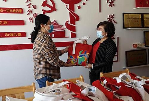 中國僑網(wǎng)圖片來源:內(nèi)蒙古僑聯(lián)網(wǎng)站