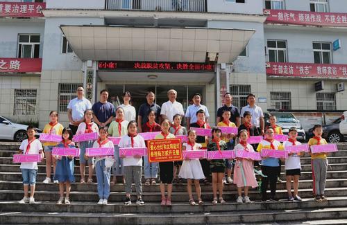 中國僑網(wǎng)(重慶市僑聯(lián)網(wǎng)站)