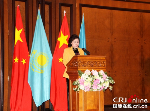 中國僑網(wǎng)杜總領(lǐng)事在離任招待會上發(fā)表講話